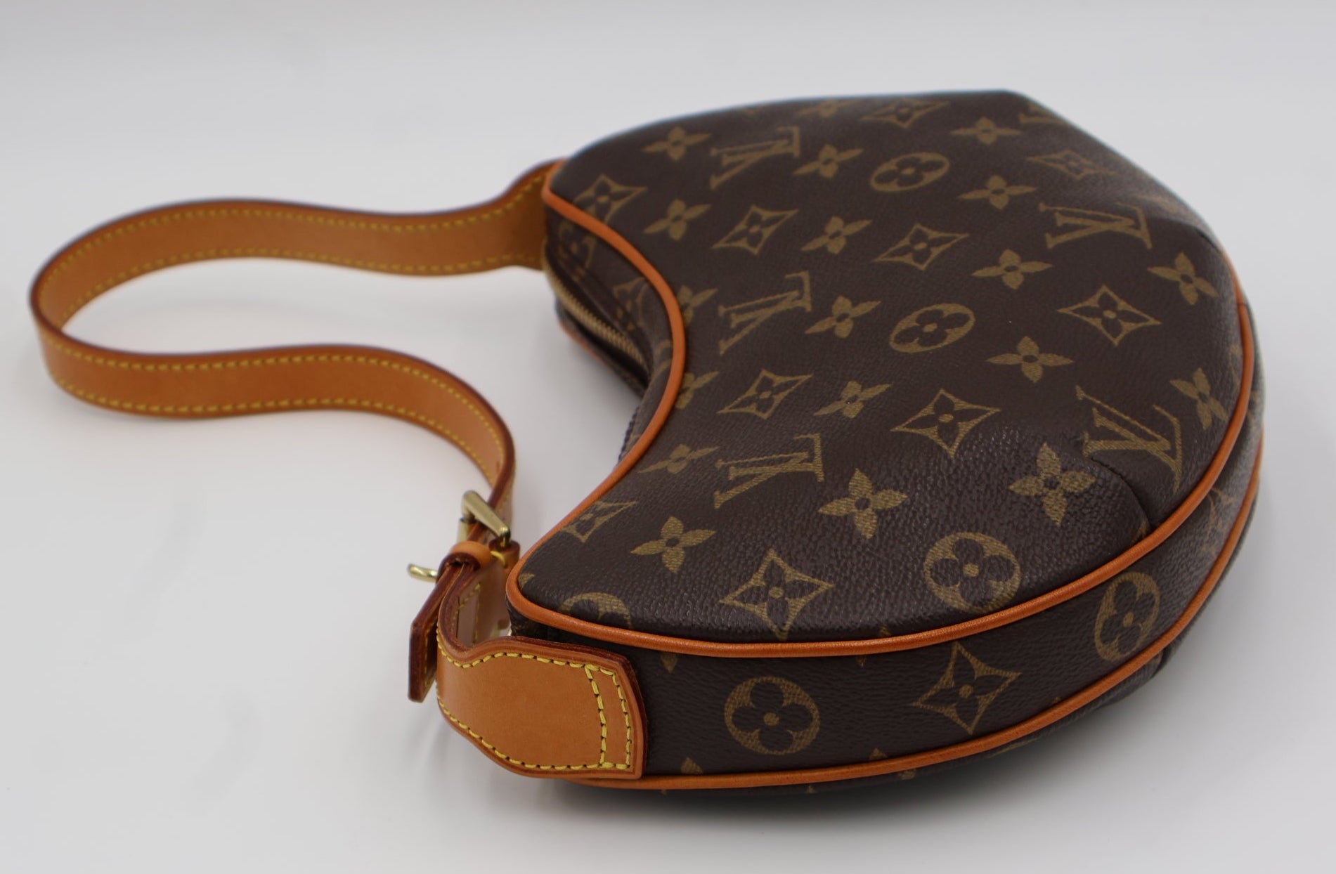 Louis Vuitton Croissant PM