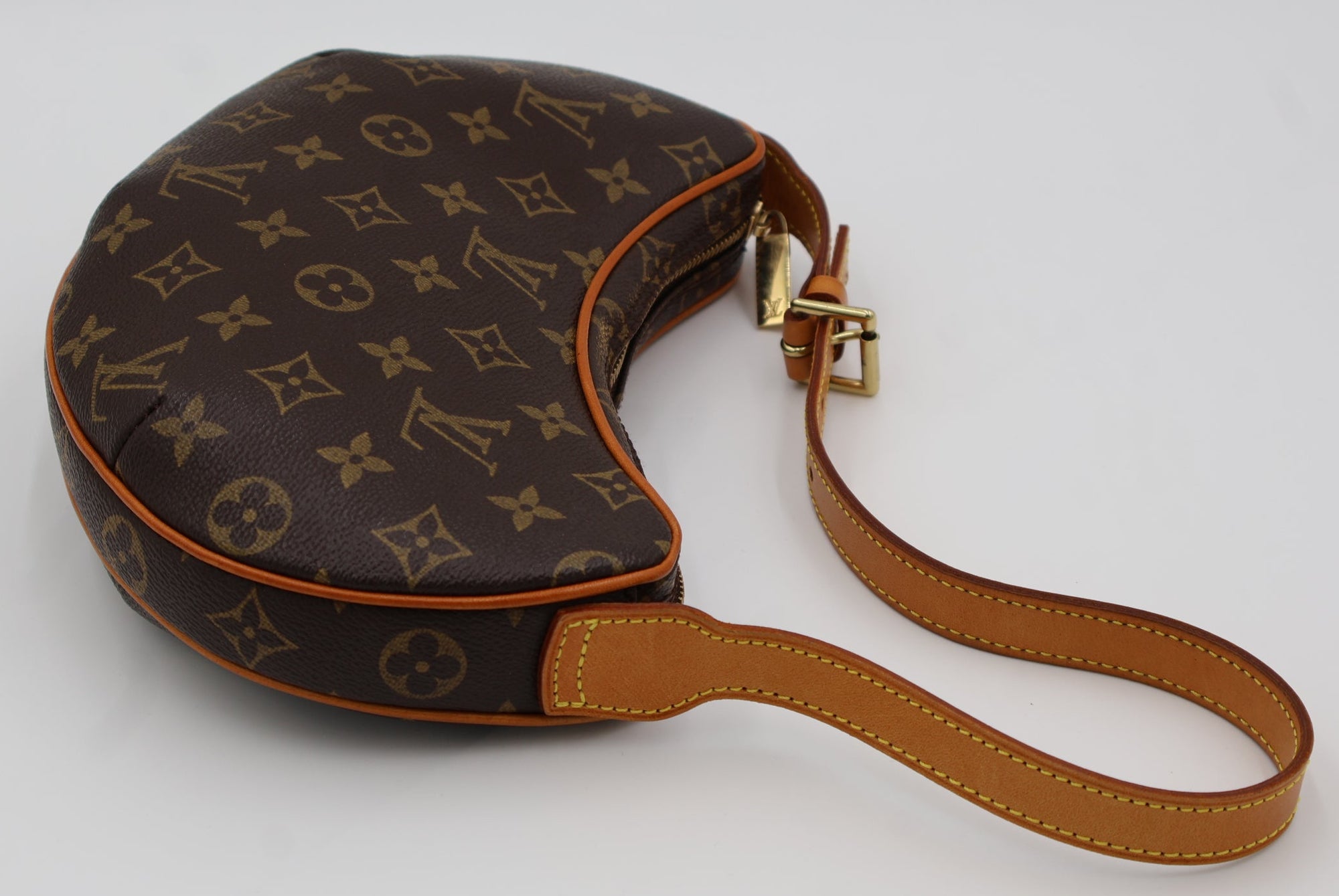 Louis Vuitton Croissant PM